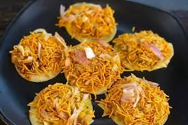 Crunchy Aloo Puri